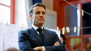 Macron impose une nouvelle réforme de la formation des profs, pour mieux recruter