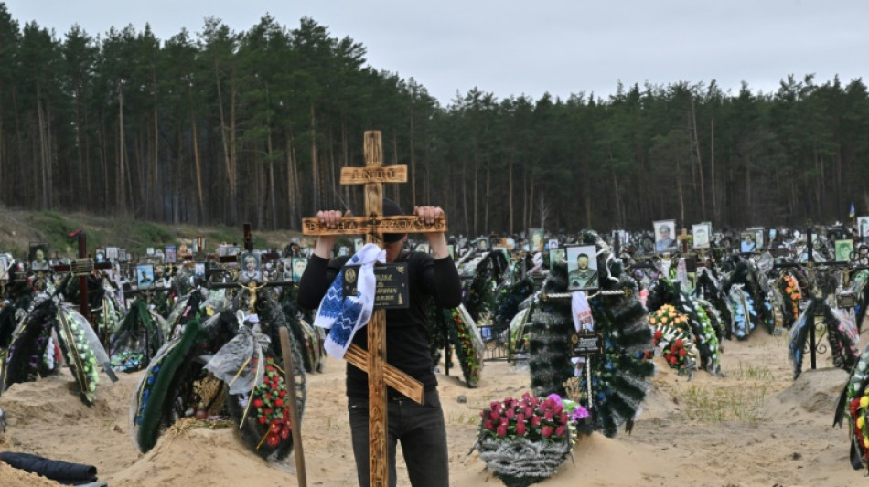 Ukraine: Marioupol semble près de tomber, les combats s'intensifient dans l'Est et le Sud