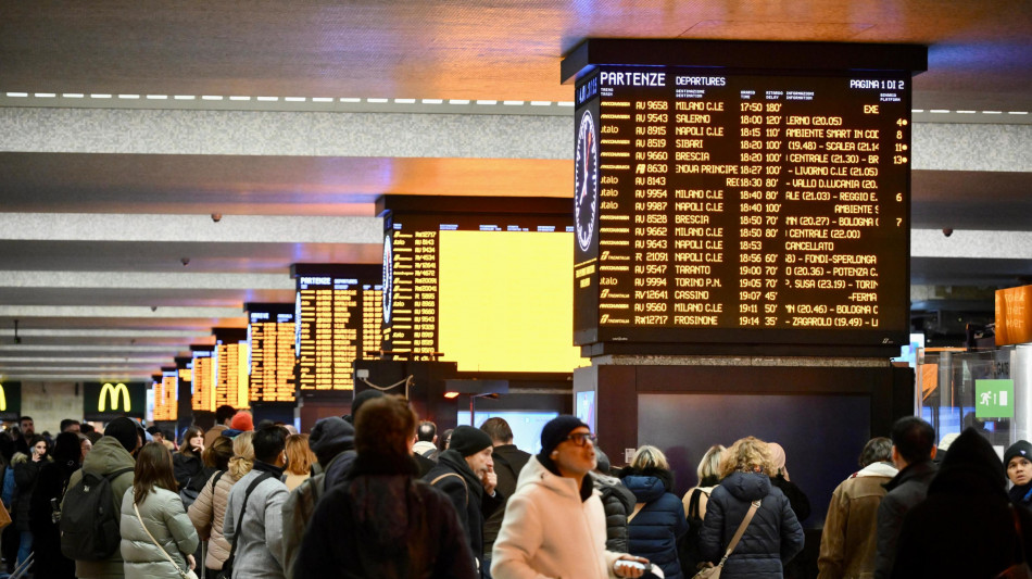 Treni in ritardo da Nord a Sud, tra problemi tecnici e maltempo