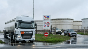 Carburants: négociations en cours chez TotalEnergies, appel général à la grève