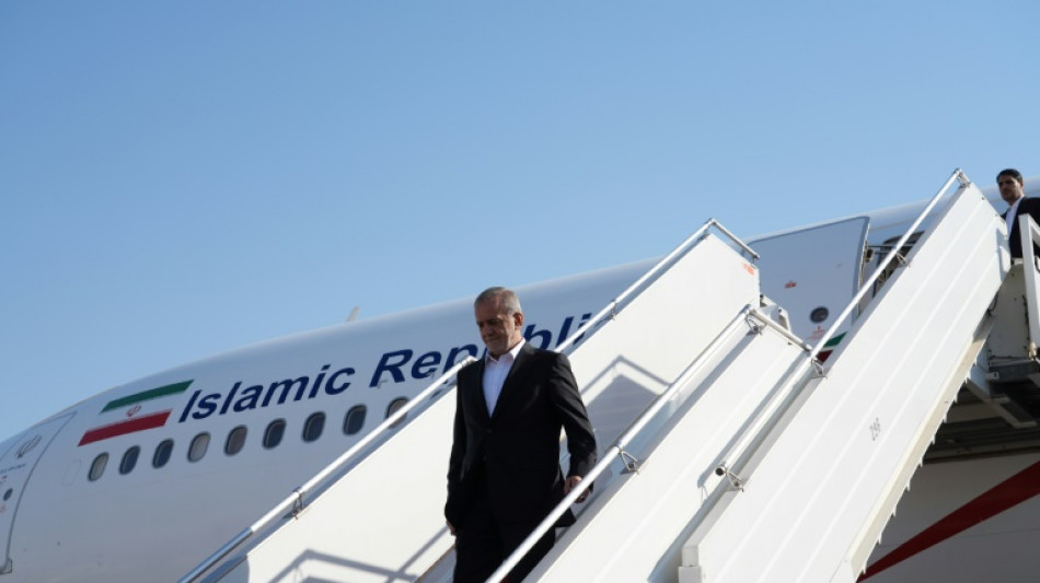 Le président iranien chez l'allié irakien pour sa première visite à l'étranger