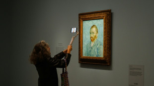 AI Vincent Van Gogh says you're wrong about his ear