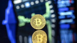 Bitcoin sotto 100.000 dollari, si guarda all'Ia cinese