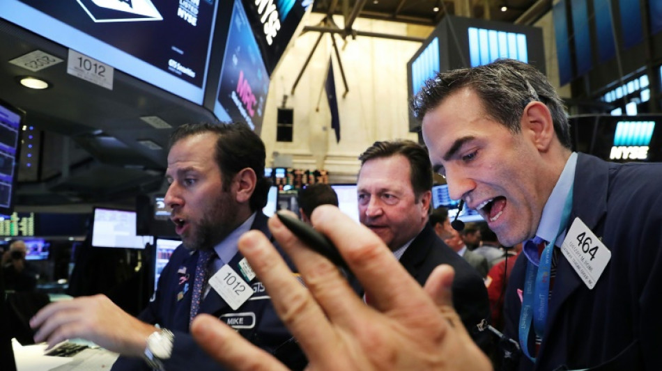 Wall Street retrouve le sourire avec le moral des consommateurs