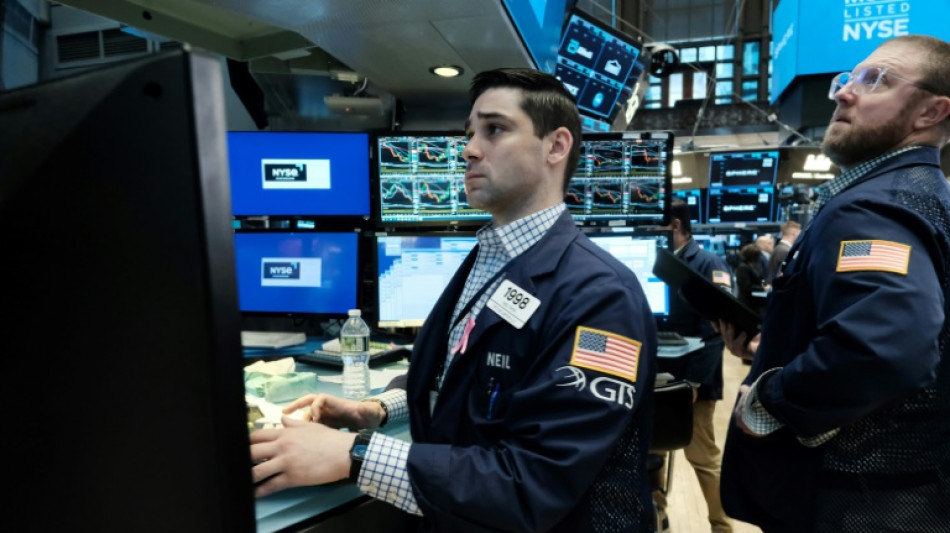 Wall Street ouvre en hausse, Meta tire les indices