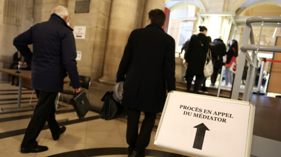 Mediator : l'accusation réclame la "confiscation du bénéfice" lié au médicament, soit jusqu'à 182 millions d'euros