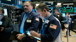 Wall Street ouvre en hausse, séduite par des indicateurs meilleurs que prévu