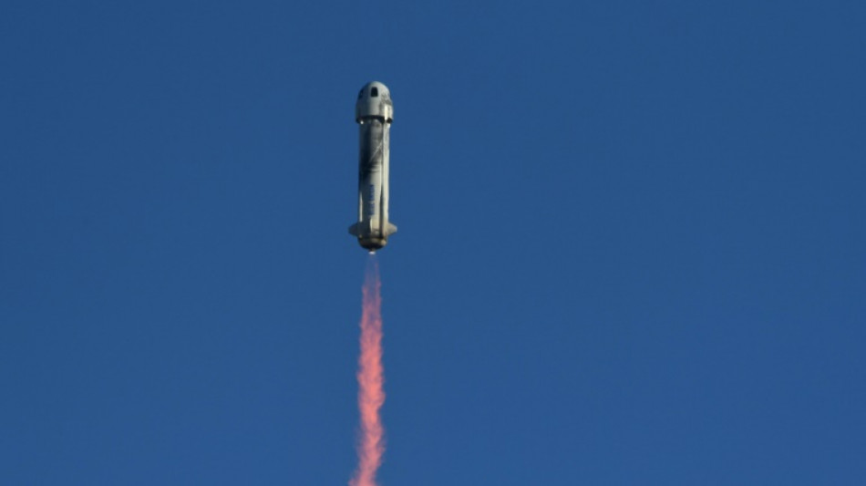 Blue Origin realiza con éxito su cuarto vuelo tripulado a la última frontera