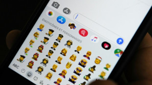 Make glasses cool with new emojis, urges UK schoolgirl