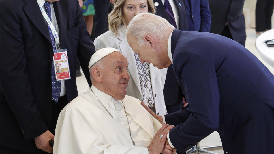 Biden sente il Papa, confronto su sforzi per la pace nel mondo