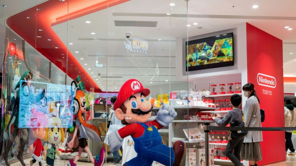 Weak yen helps Nintendo lift annual net profit forecast