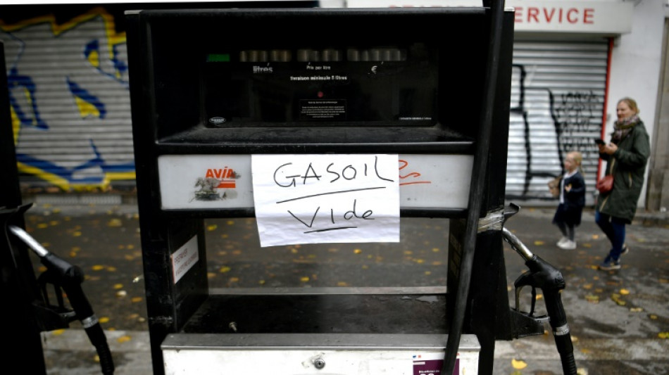 Carburants: réunion à l'Elysée face à la grève chez TotalEnergies