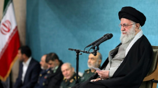 Iran: Khamenei fustige une politique "d'intimidation" après des menaces de Trump 