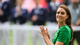 'We love you': Warm wishes for Kate after cancer diagnosis