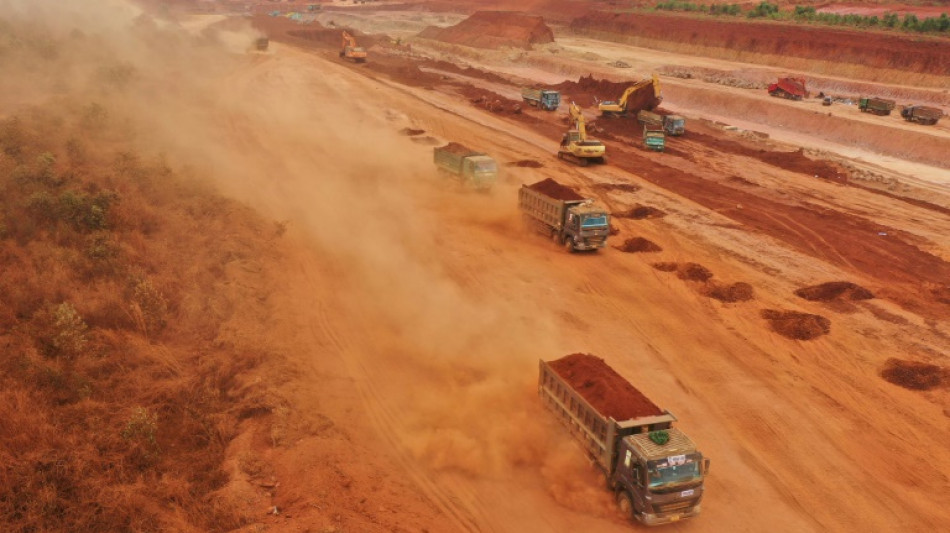 'Unbearable': Vietnam airport construction dust blankets homes, school