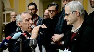 Bétharram: Bayrou se défend et promet des moyens supplémentaires aux victimes