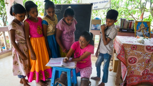 Amputée des quatre membres, une institutrice indienne dit avoir survécu grâce à l'enseignement