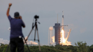 Deux astronautes saoudiens, un homme et une femme, décollent vers l'ISS