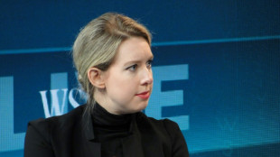 Theranos: la star déchue Elizabeth Holmes doit connaître sa peine vendredi