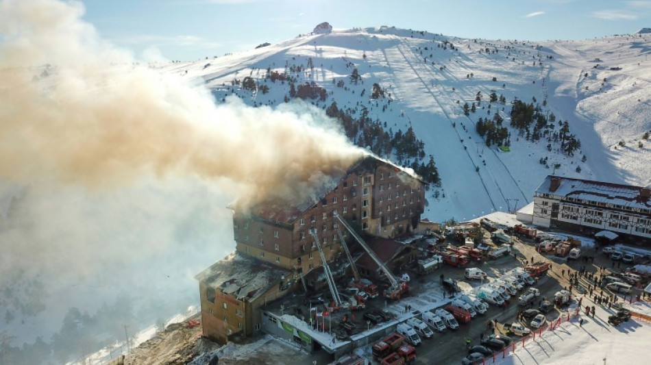 Turquie: colère après la mort de 66 vacanciers dans l'incendie d'un hôtel d'altitude