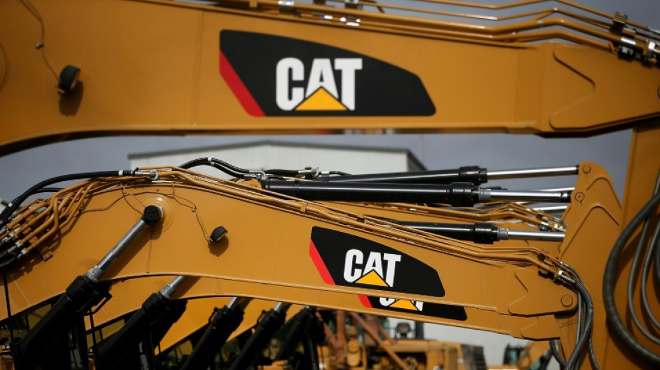 Caterpillar profits rise but says supply chain still messy