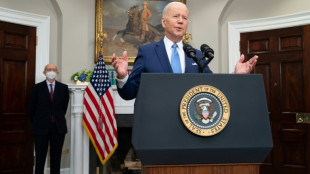 Biden confirme qu'il nommera une femme noire à la Cour suprême, la première de l'histoire