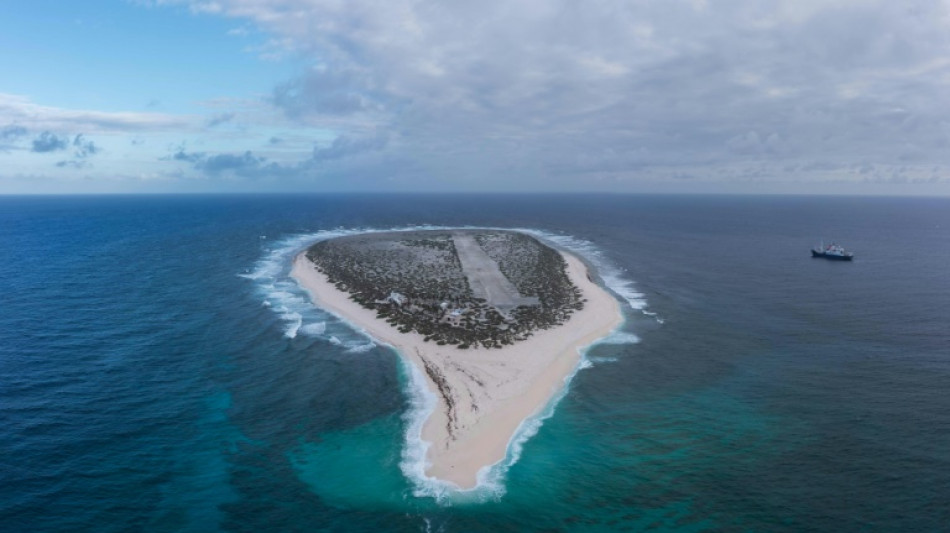 Tromelin: trois mois sur une île déserte