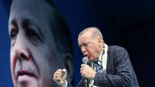 Turkey's undefeated Erdogan nears knife-edge vote