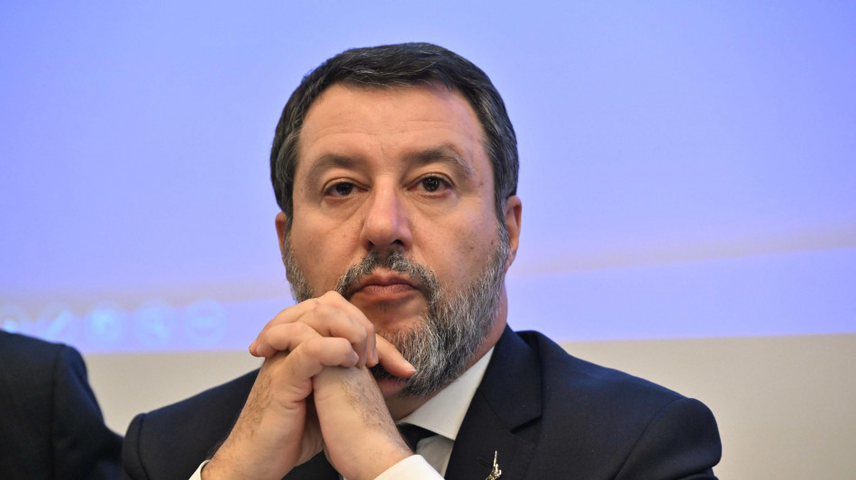 Salvini, se qualche giudice vuol fare politica si candidi con Rc