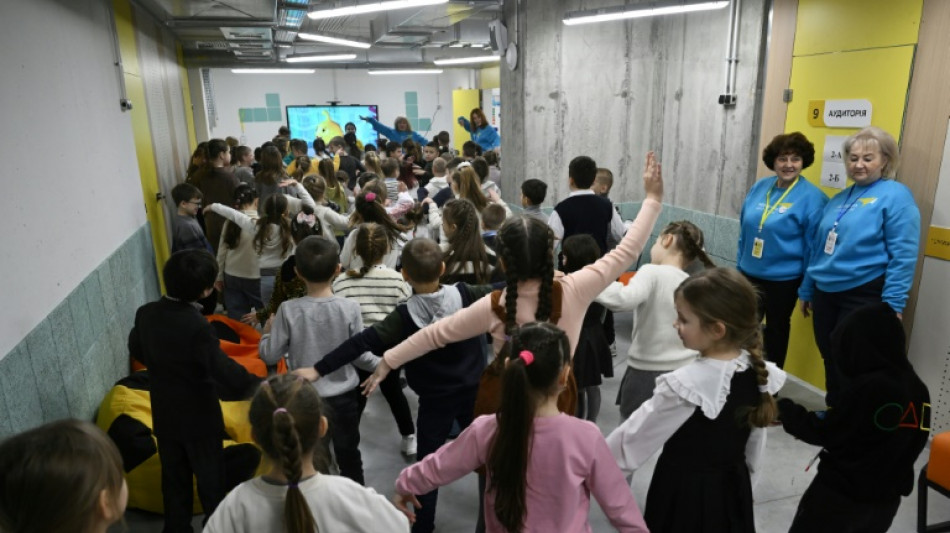 En Ukraine, des écoles souterraines pour apprendre en sécurité