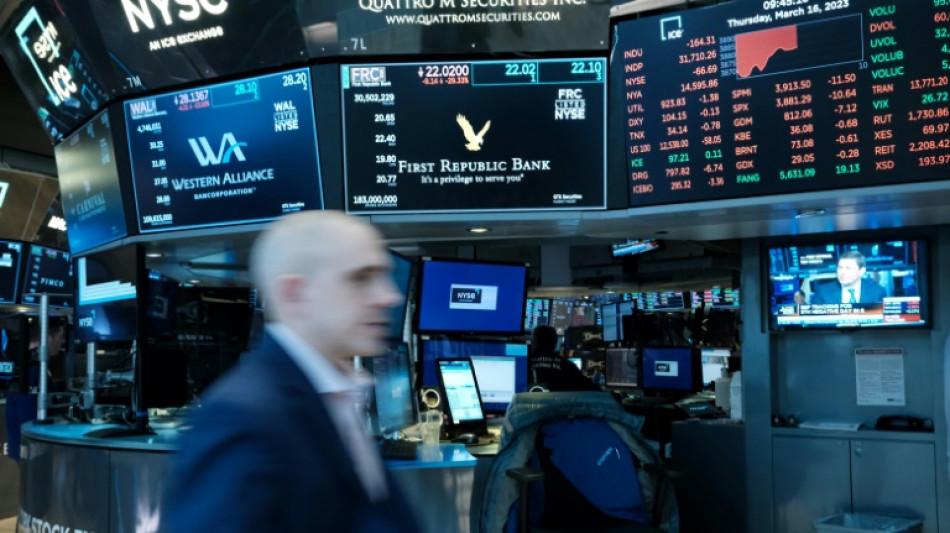 Wall Street termine en baisse, dans un manque de conviction et d'indicateurs