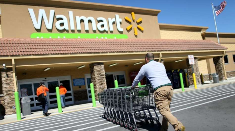 Walmart lifts forecast as it wins US grocery consumers due to inflation