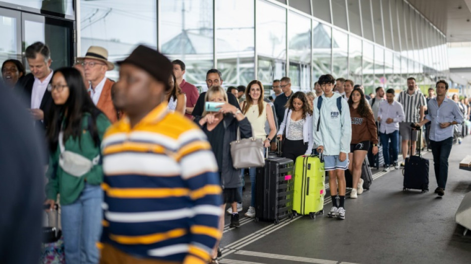 Strike grounds flights at Geneva airport