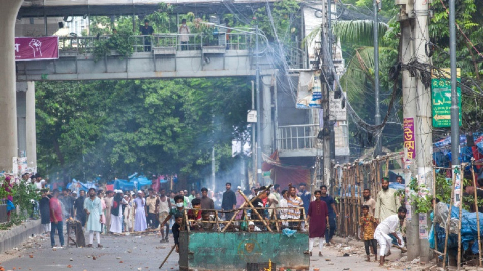 Los estudiantes determinados a continuar las protestas en Bangladés