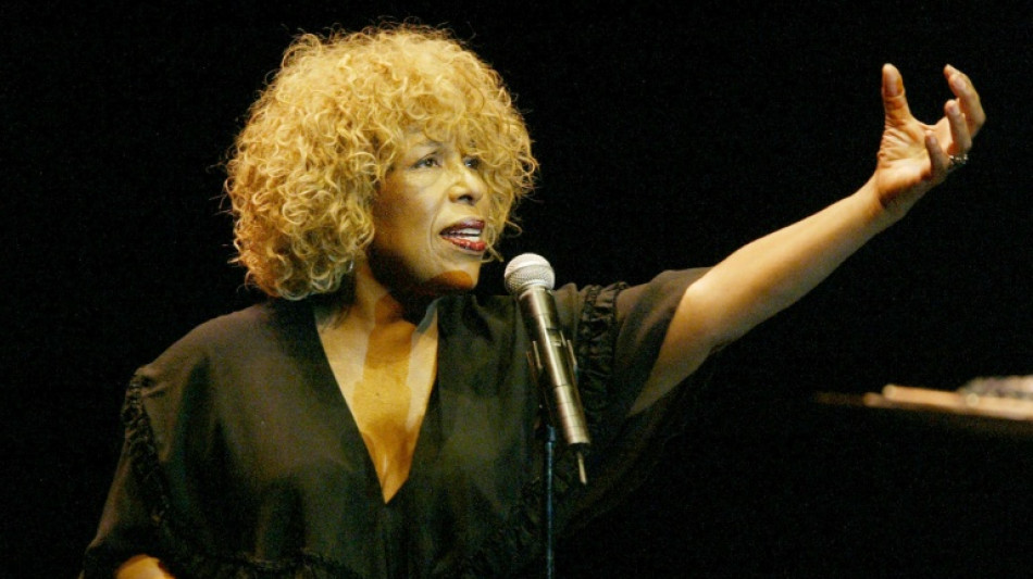 Roberta Flack, cantante de 'Killing Me Softly', muere a los 88 años