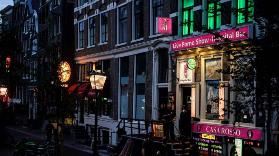 Amsterdam bans cannabis on red light district streets 