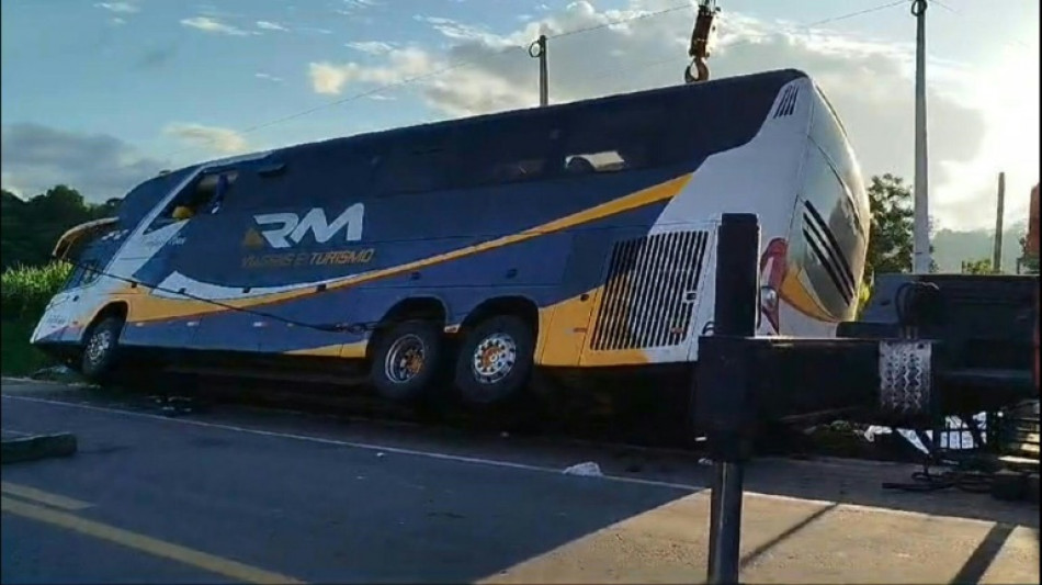 Acidente de ônibus na Bahia deixa ao menos 9 mortos