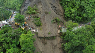 Colombie: trois morts et une vingtaine coincés dans un glissement de terrain