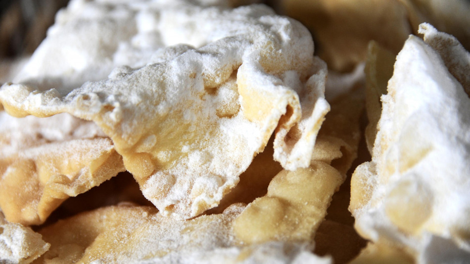 Dolci di Carnevale sempre più salati, castagnole +7%