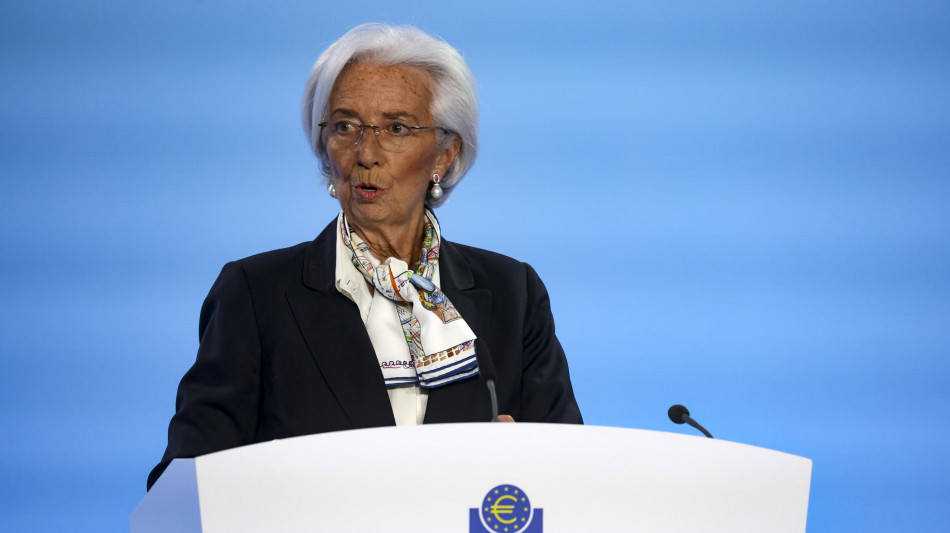 Lagarde, 'banche robuste, rischi dagli immobili commerciali'